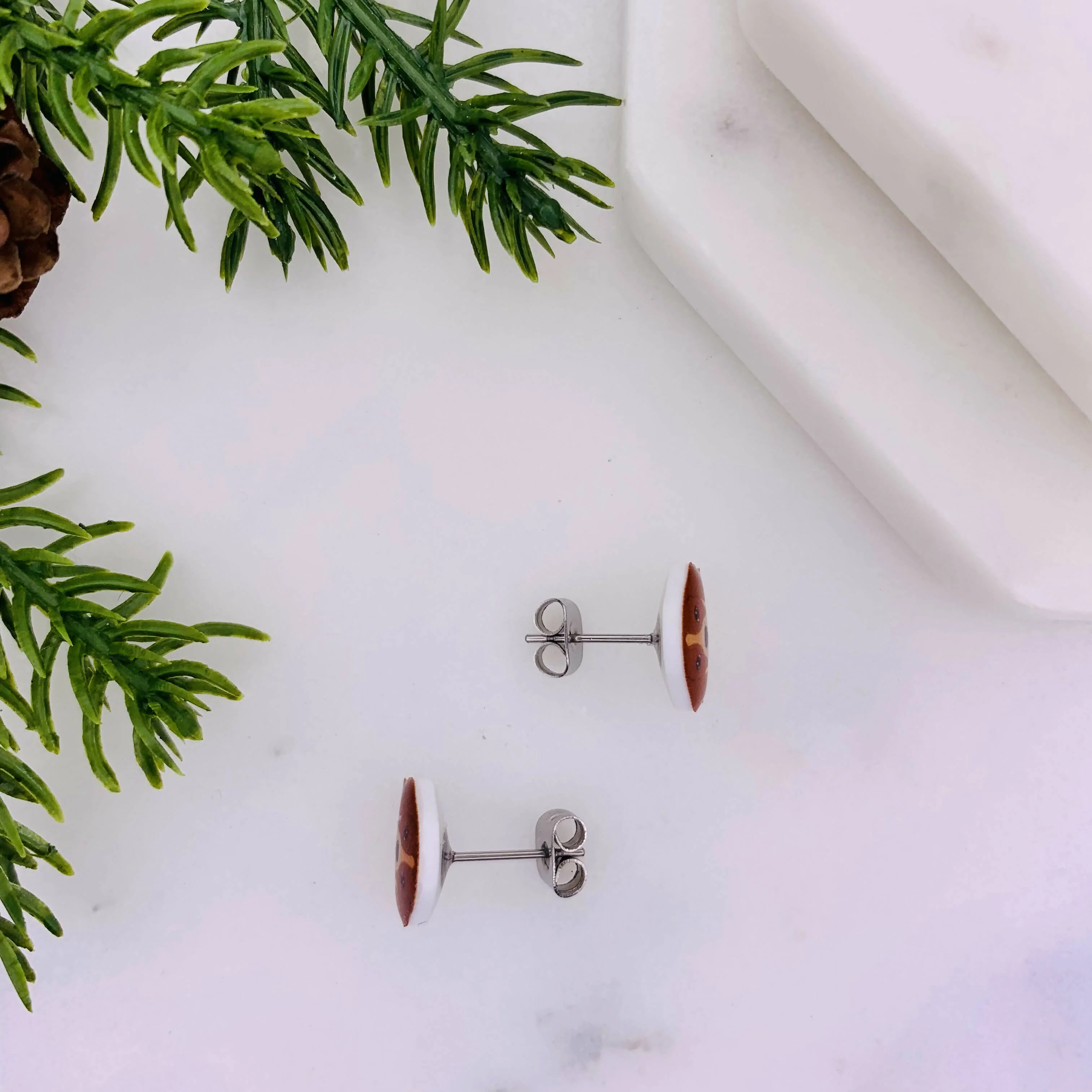 Beagle Dog Stud Earrings - Image 4