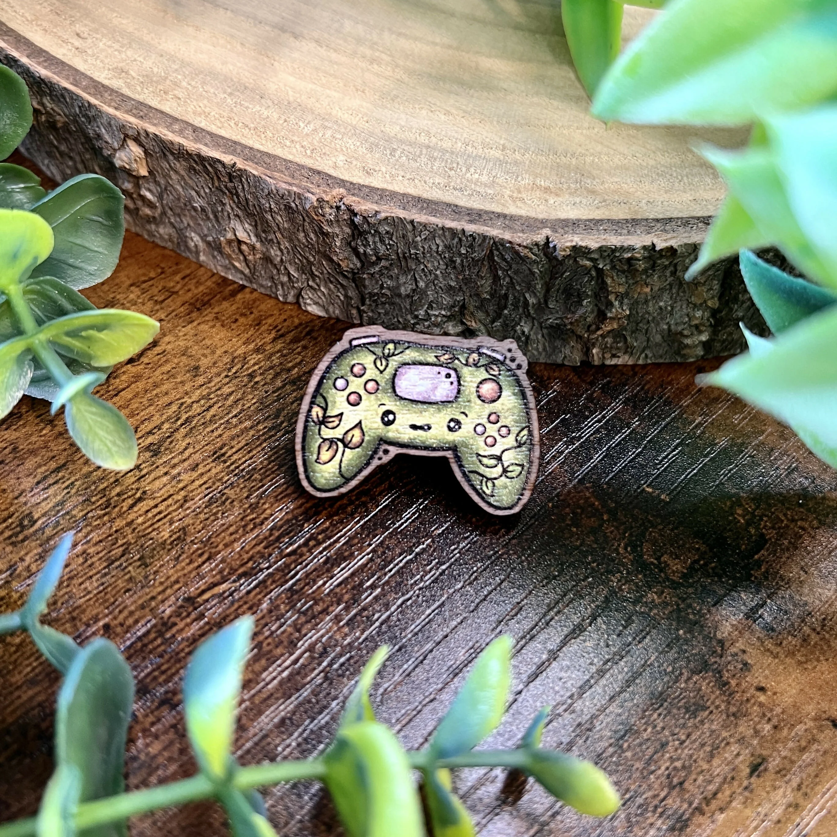 Cosy Gamepad Wooden Pin - Image 3