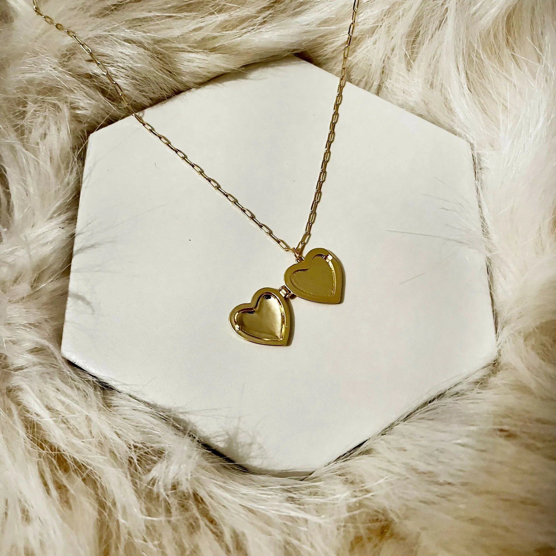 Heart Face Locket Necklace - Image 4