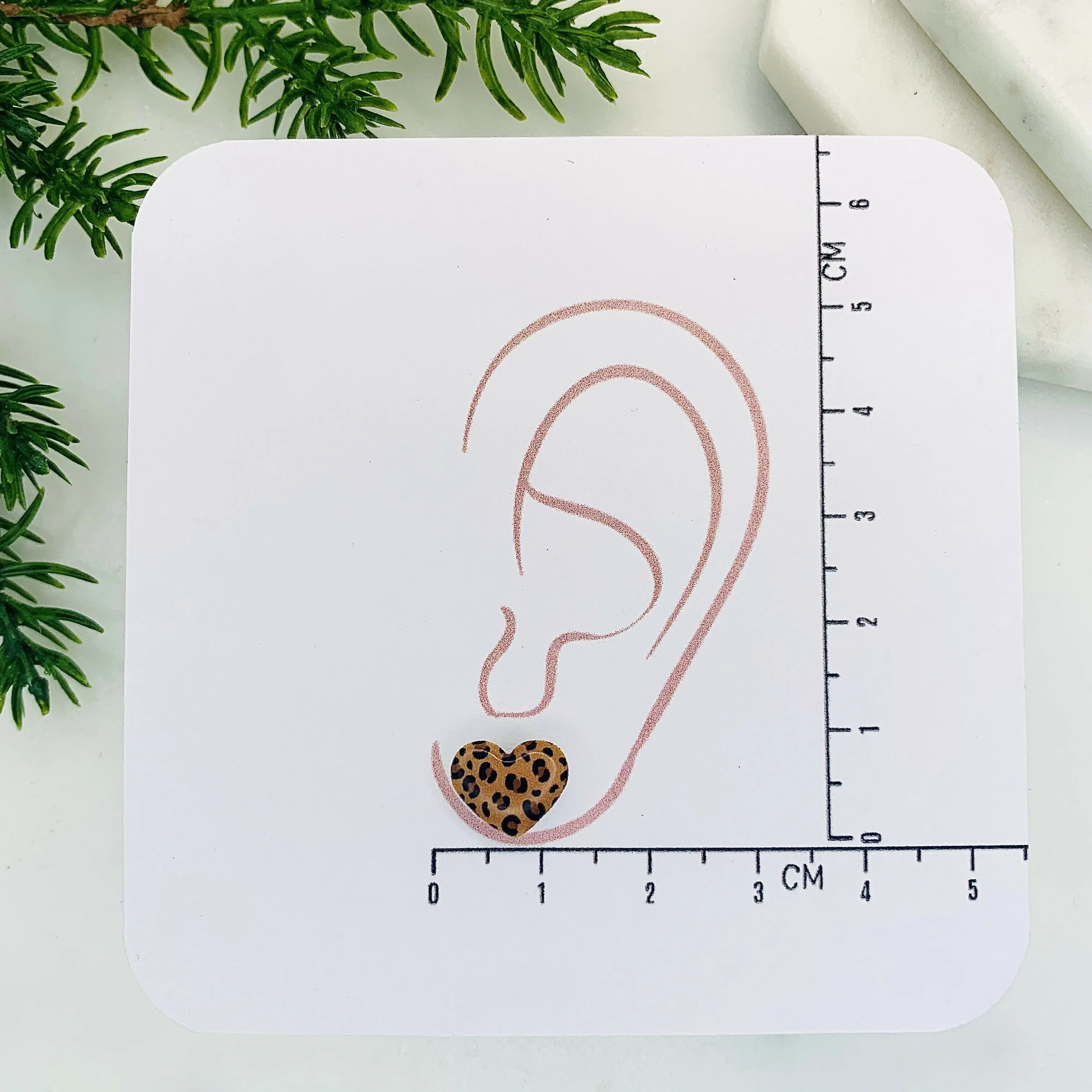 Leopard Print Heart Stud Earrings - Image 3
