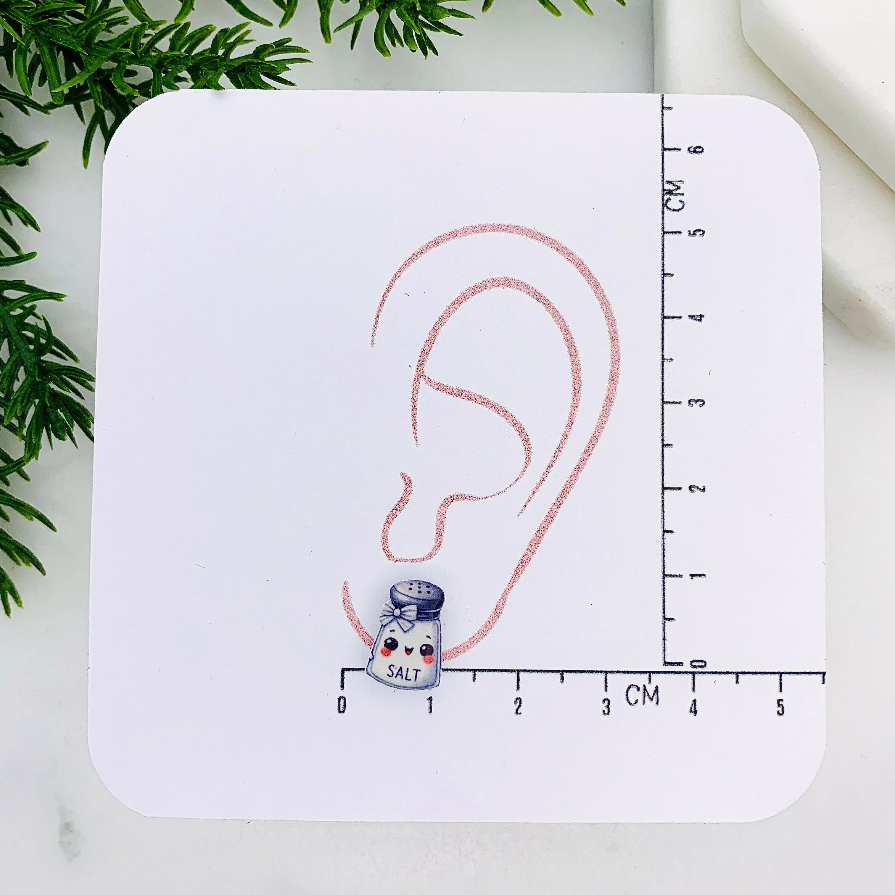 Mismatched Salt & Pepper Pot - Image 3