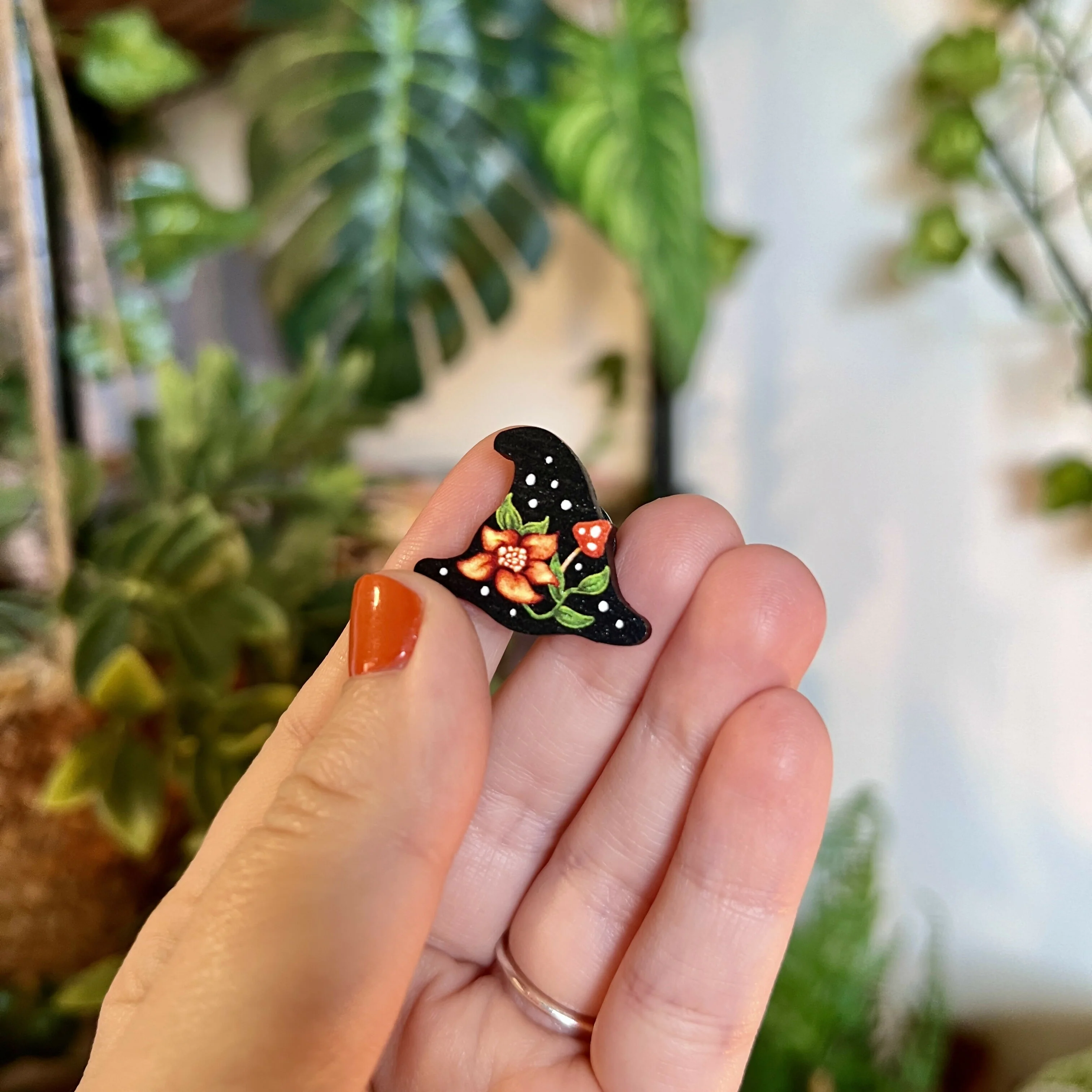 Witch Hat Wooden Pin - Image 6